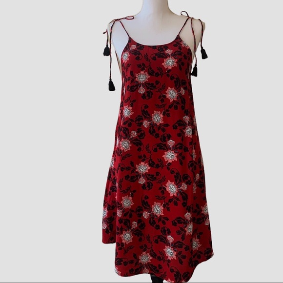 EXPRESS RED FLORAL TASSEL HALTER MINI DRESS BOHO GYPSY FLORAL DRESSS - Picture 6 of 16